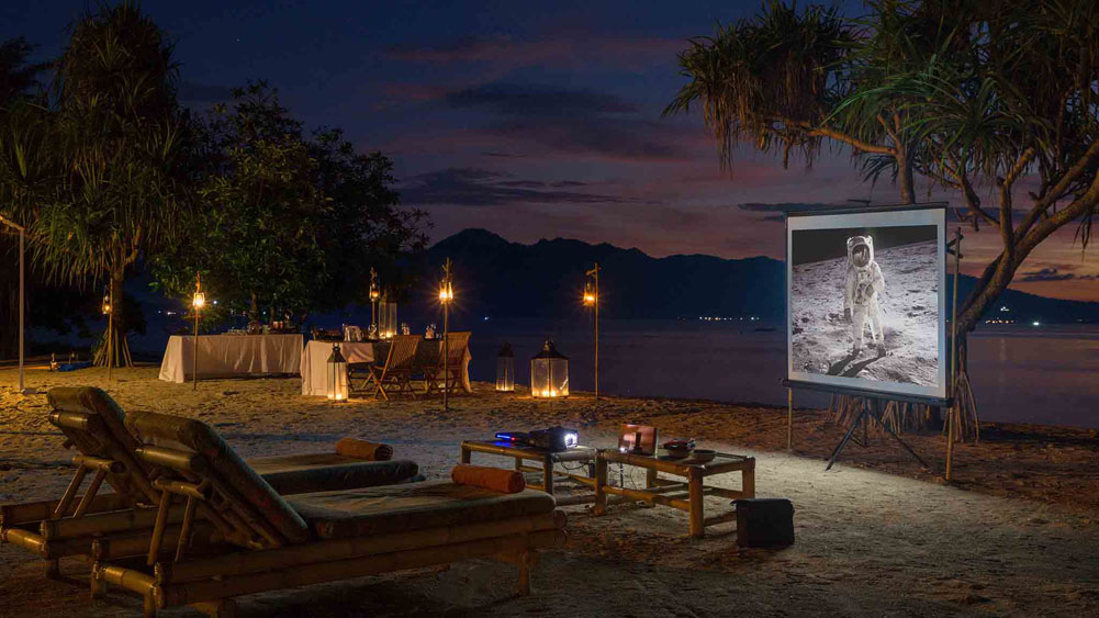 Sira Beach House - Movie time